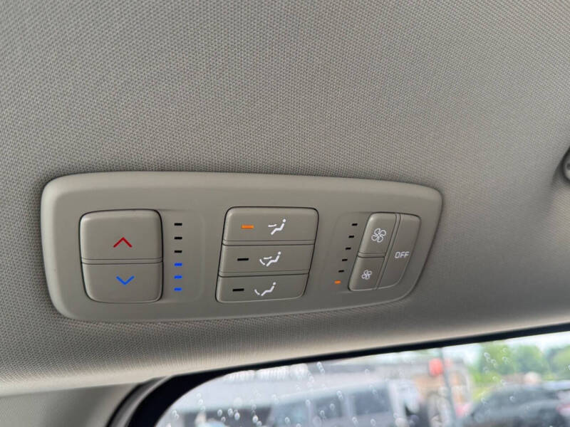 2022 Kia Carnival LX