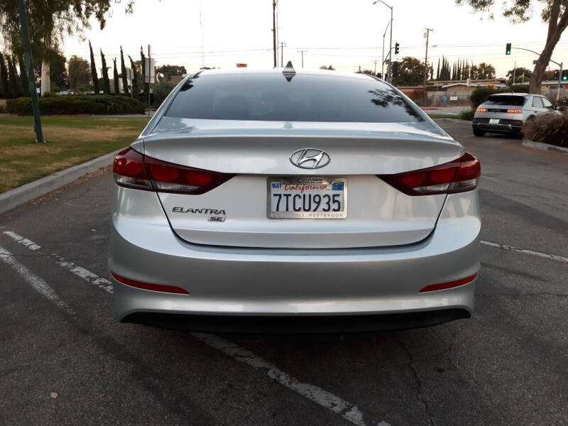2017 Hyundai Elantra SE