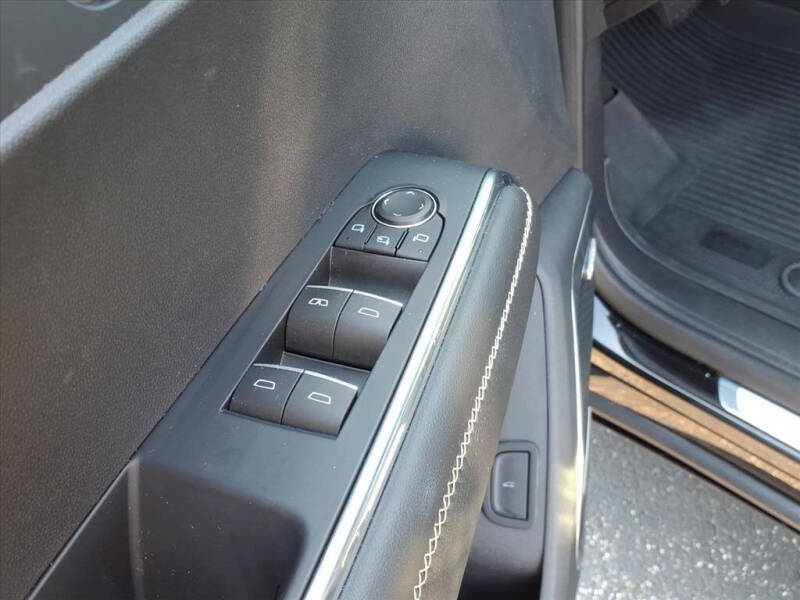 2024 GMC Acadia Denali