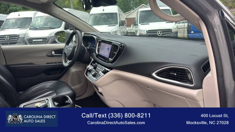 2022 Chrysler Pacifica Touring L