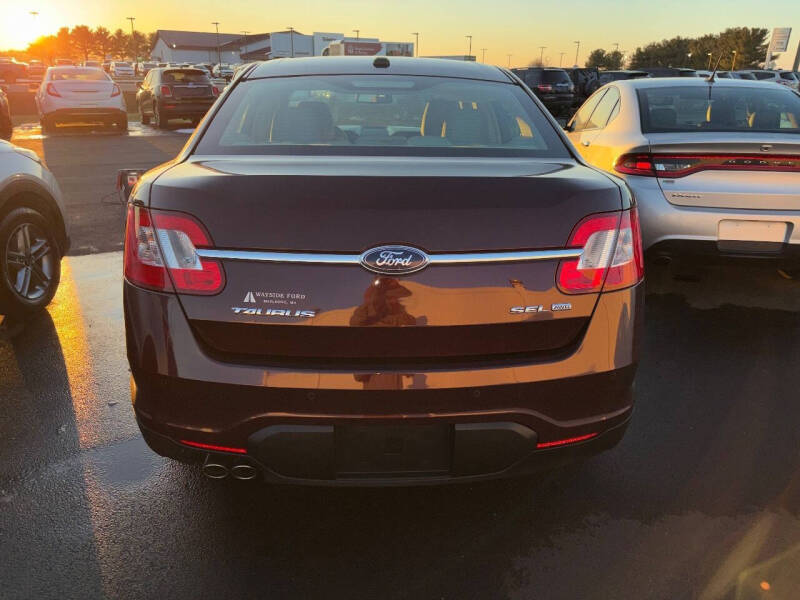 2011 Ford Taurus SEL