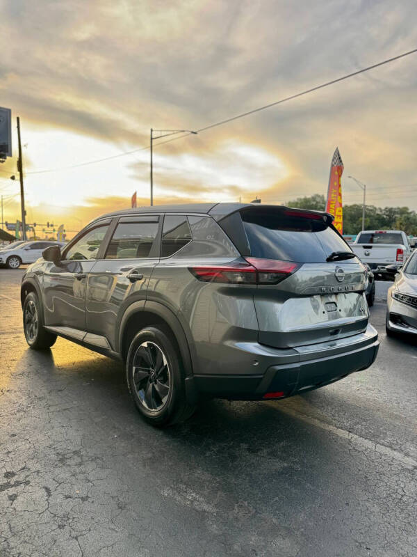2024 Nissan Rogue SV