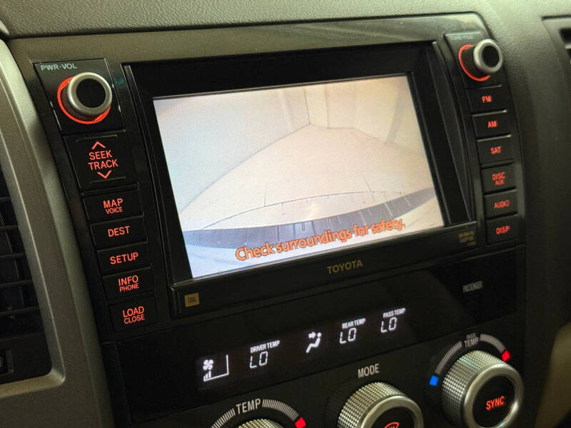 2011 Toyota Sequoia Platinum