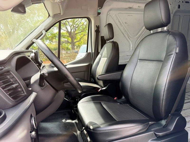 2023 Ford Transit 250