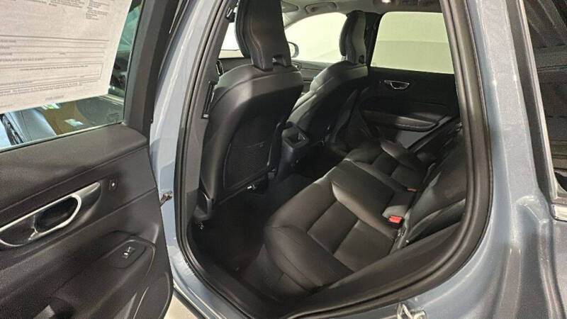 2023 Volvo XC60 B5 Core