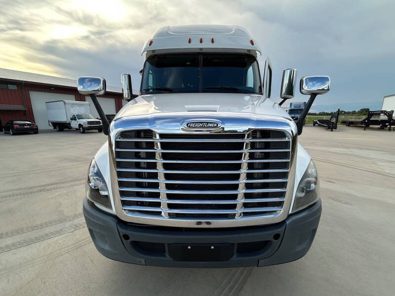 2016 Freightliner Cascadia