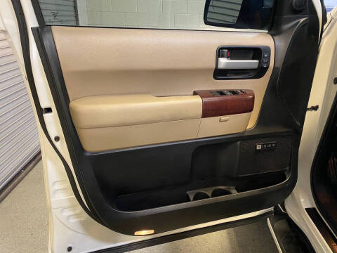 2014 Toyota Sequoia Platinum