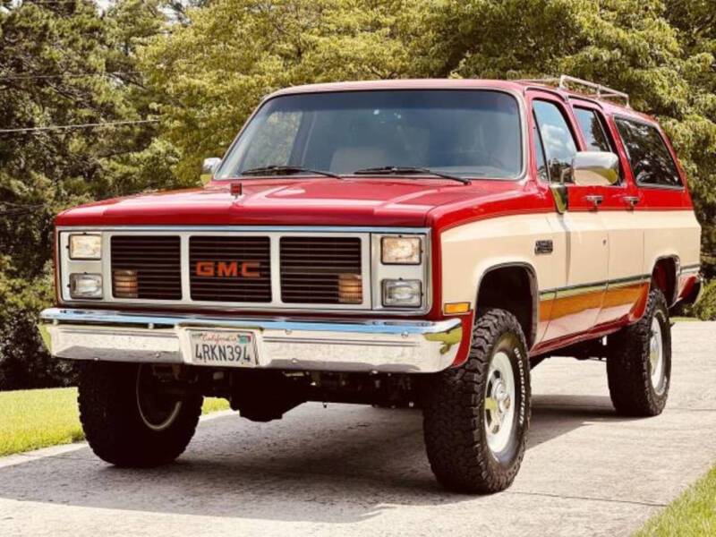 1985 GMC Suburban's photo