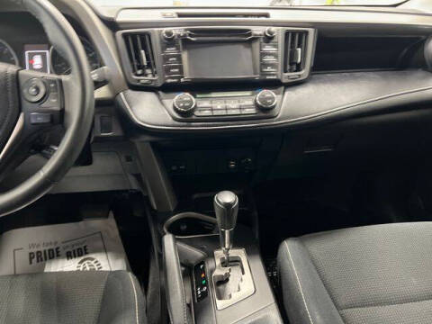 2017 Toyota RAV4 XLE