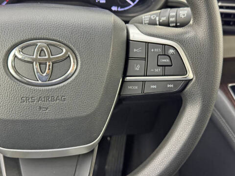 2021 Toyota Sienna LE 8-Passenger