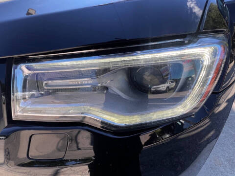 2018 Jeep Grand Cherokee Summit