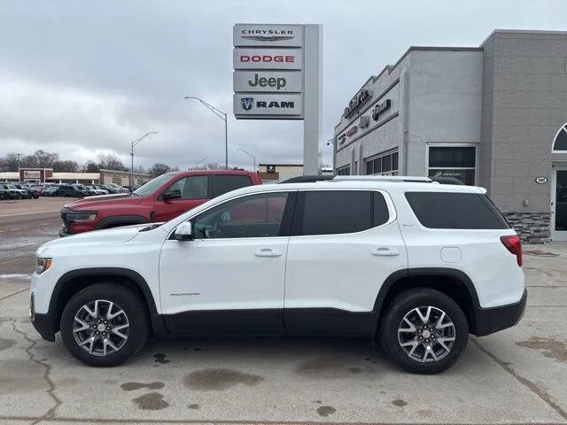 2023 GMC Acadia SLT