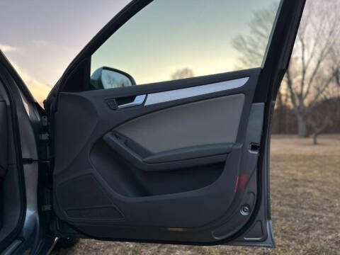 2010 Audi A4 2.0T quattro Premium Plus