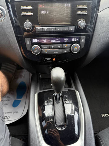 2016 Nissan Rogue SV