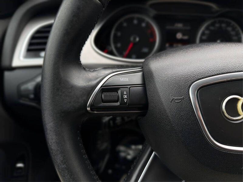 2015 Audi A4 2.0T quattro Premium