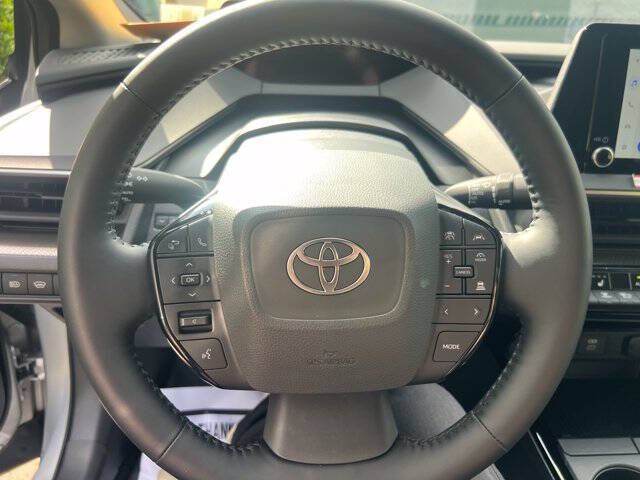 2025 Toyota Prius XLE