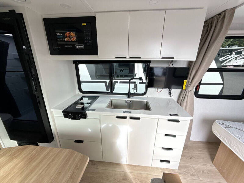 2026 Winnebago Micro Minnie