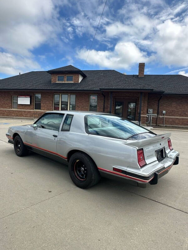 1986 Pontiac Grand Prix null photo 3