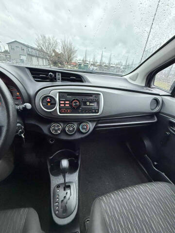 2014 Toyota Yaris 3-Door L Fleet