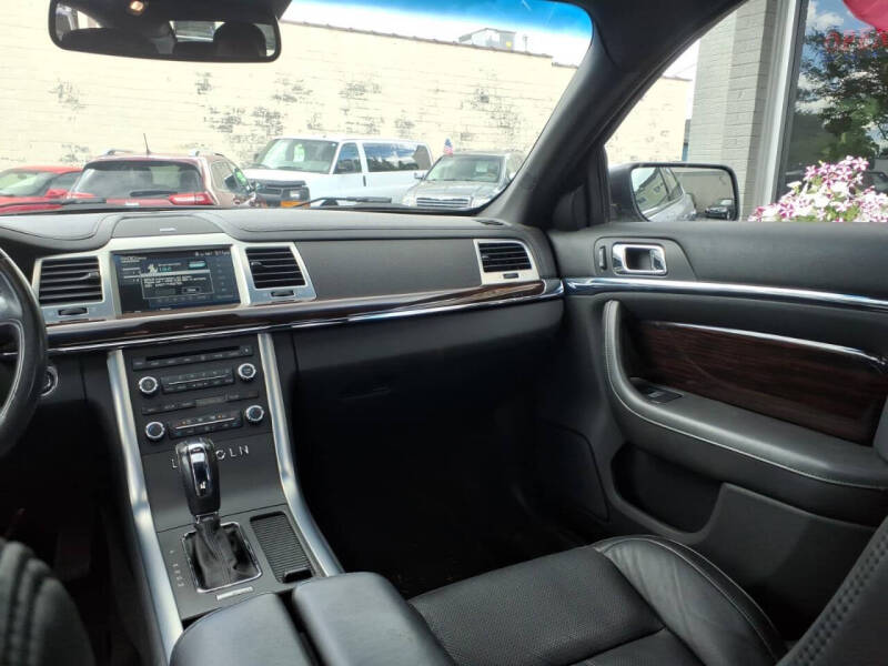 2012 Lincoln MKS