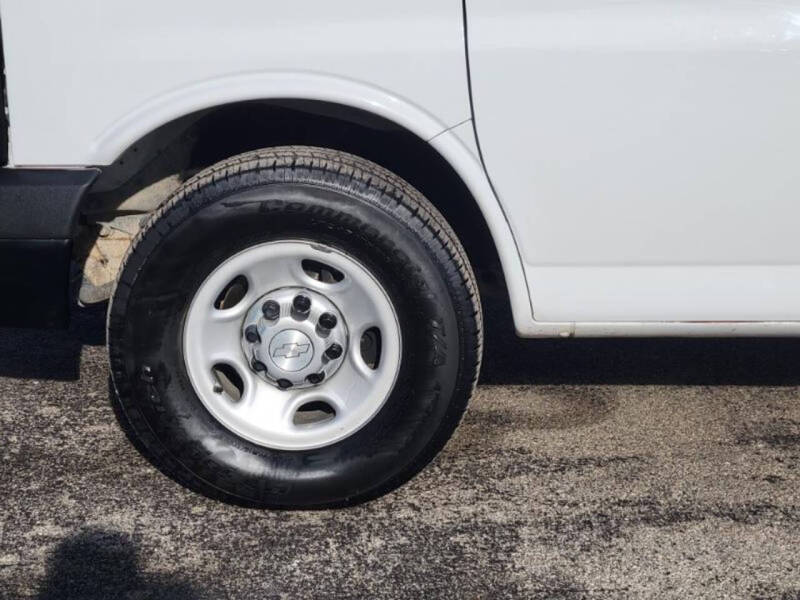 2016 Chevrolet Express LS 2500