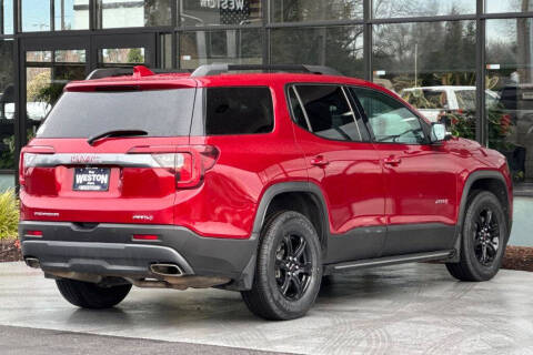 2022 GMC Acadia AT4