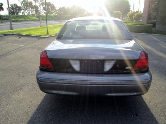 2011 Ford Crown Victoria