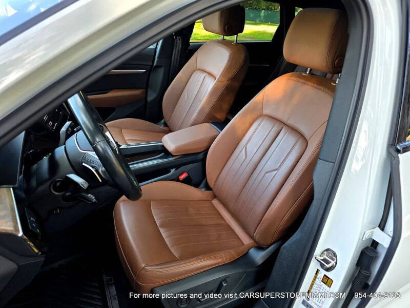 2021 Audi e-tron quattro Premium