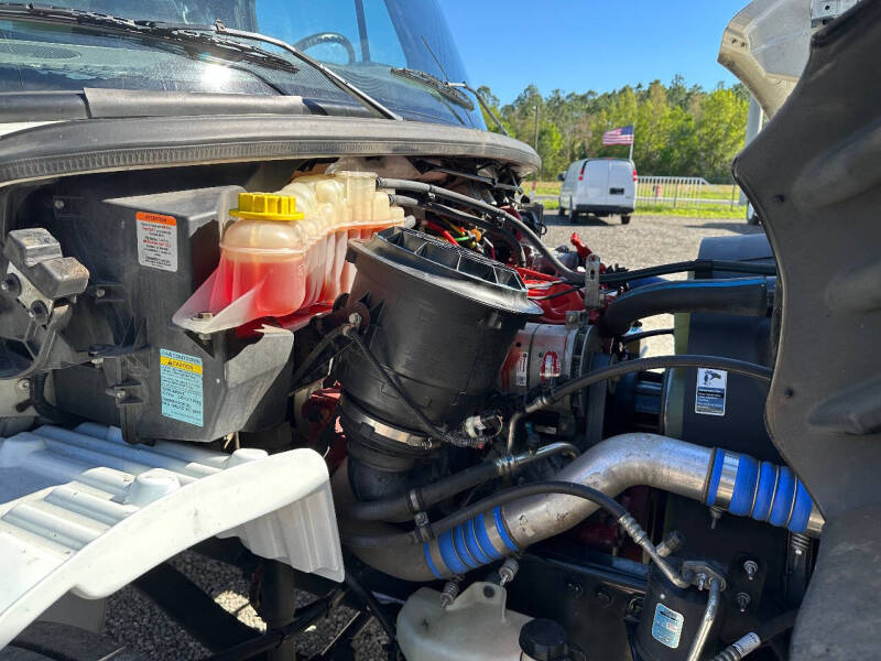 2022 Freightliner M2 106