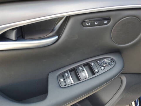 2025 Infiniti QX50 Luxe