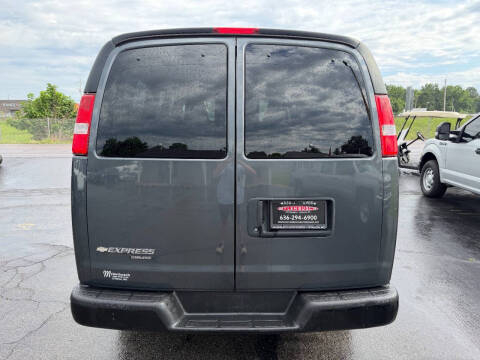 2016 Chevrolet Express LS 2500