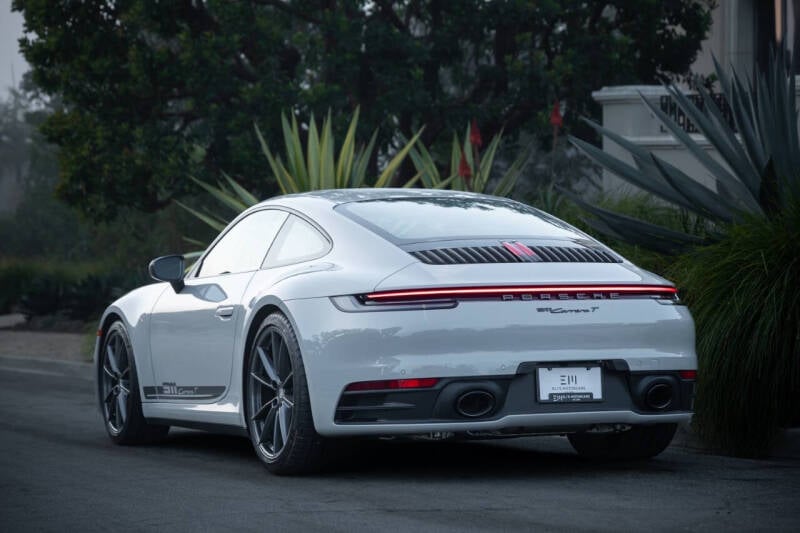 2023 Porsche 911 T photo 41