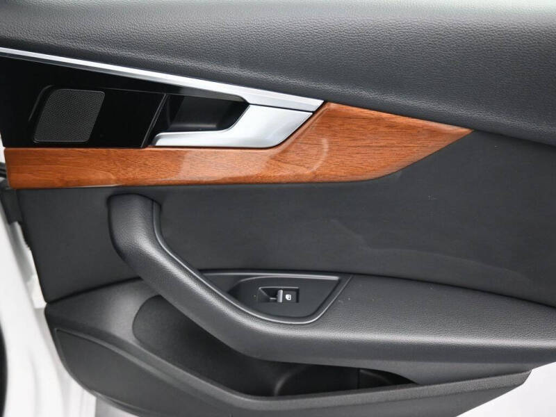 2022 Audi A4 quattro Premium 40 TFSI