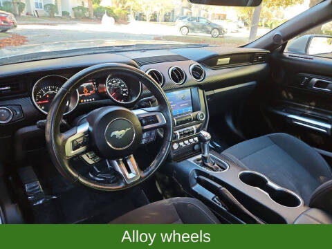 2022 Ford Mustang EcoBoost