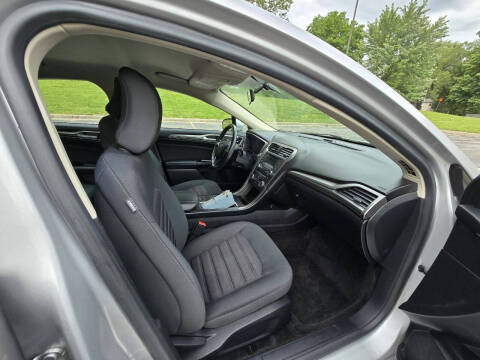 2017 Ford Fusion S