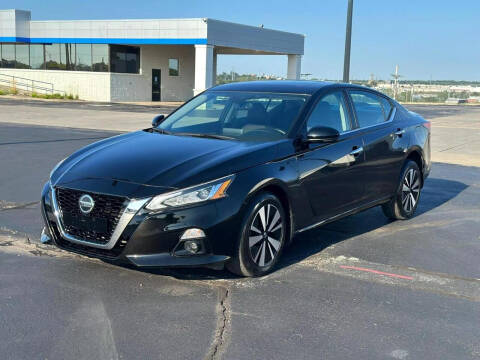 2020 Nissan Altima for sale at Greenline Motors, LLC. in Omaha NE