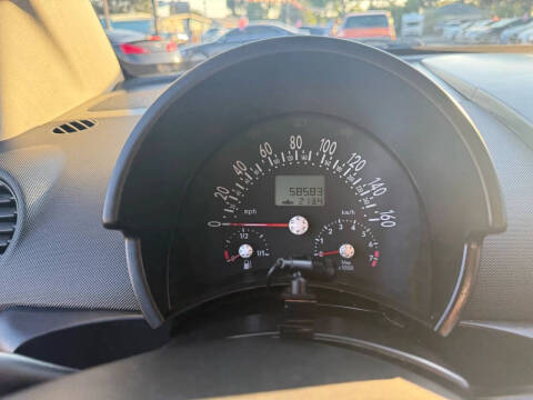 2004 Volkswagen New Beetle Convertible GLS