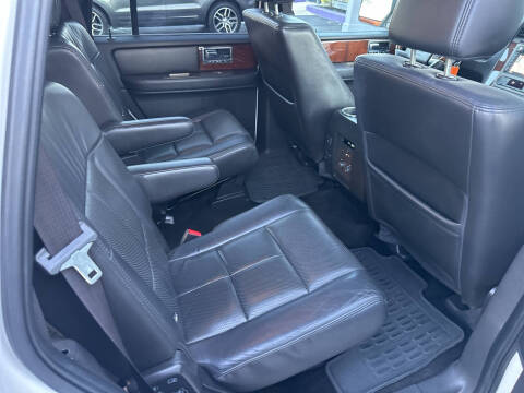 2014 Lincoln Navigator