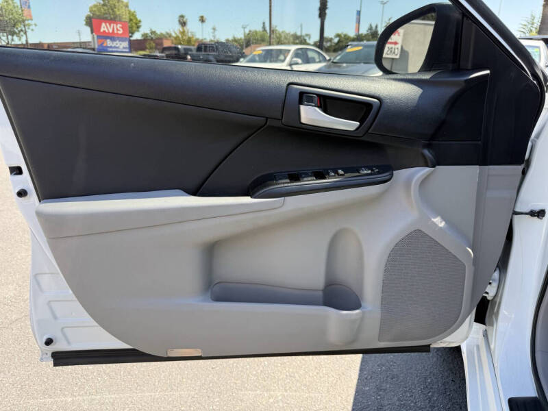 2014 Toyota Camry LE