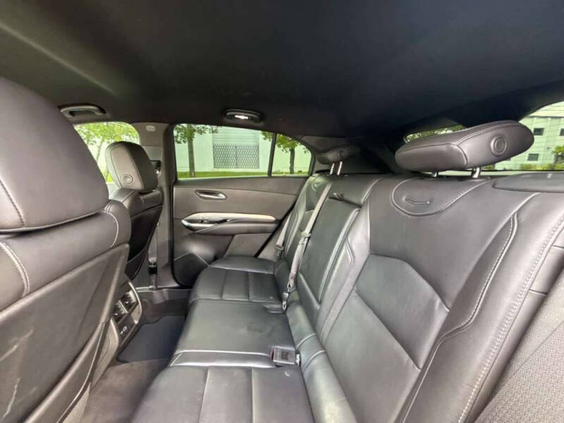 2019 Cadillac XT4 Premium Luxury