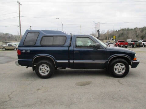 2000 Chevrolet S-10 LS