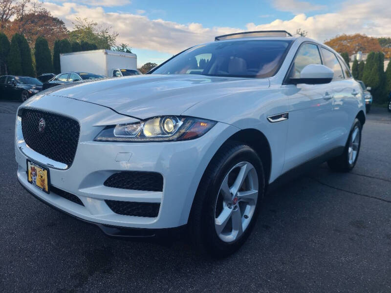 2017 Jaguar F-Pace Premium's photo