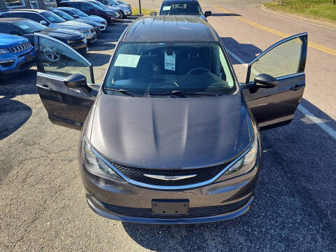 2017 Chrysler Pacifica Touring