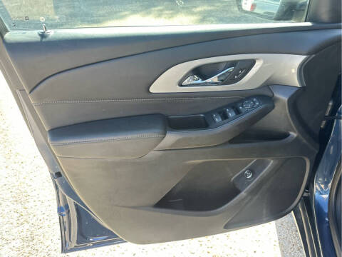 2022 Chevrolet Traverse LT Leather