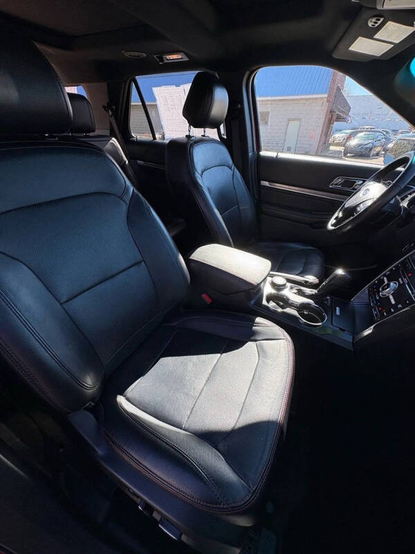 2016 Ford Explorer Sport