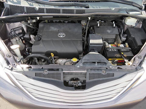 2012 Toyota Sienna