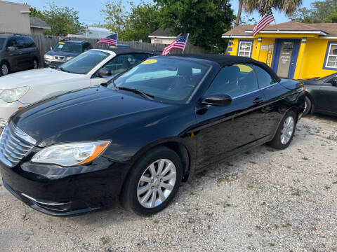 2013 Chrysler 200 Touring
