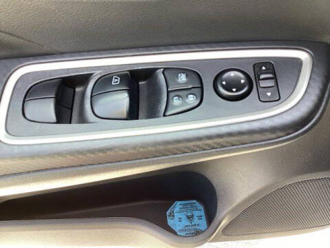 2024 Nissan Versa SR