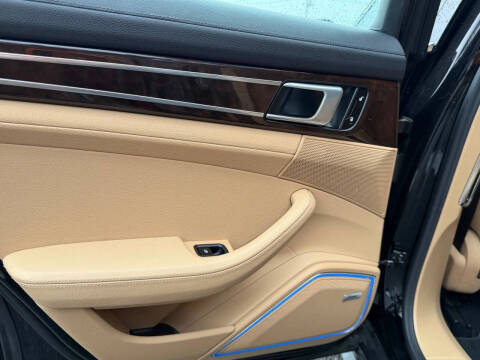 2018 Porsche Panamera 4S