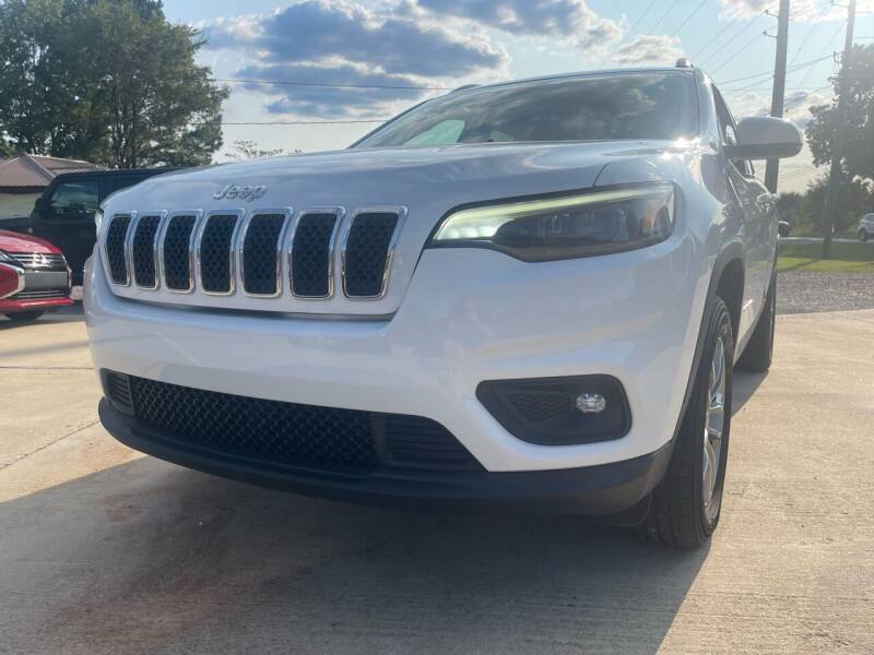 2019 Jeep Cherokee for sale at A&C Auto Sales in Moody AL